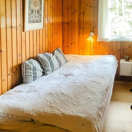 Casa vacanze 70s Oasis Near Water In Mols Bjerge Knebel